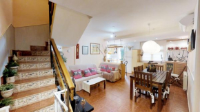 Hotels in Cabañas De Ebro
